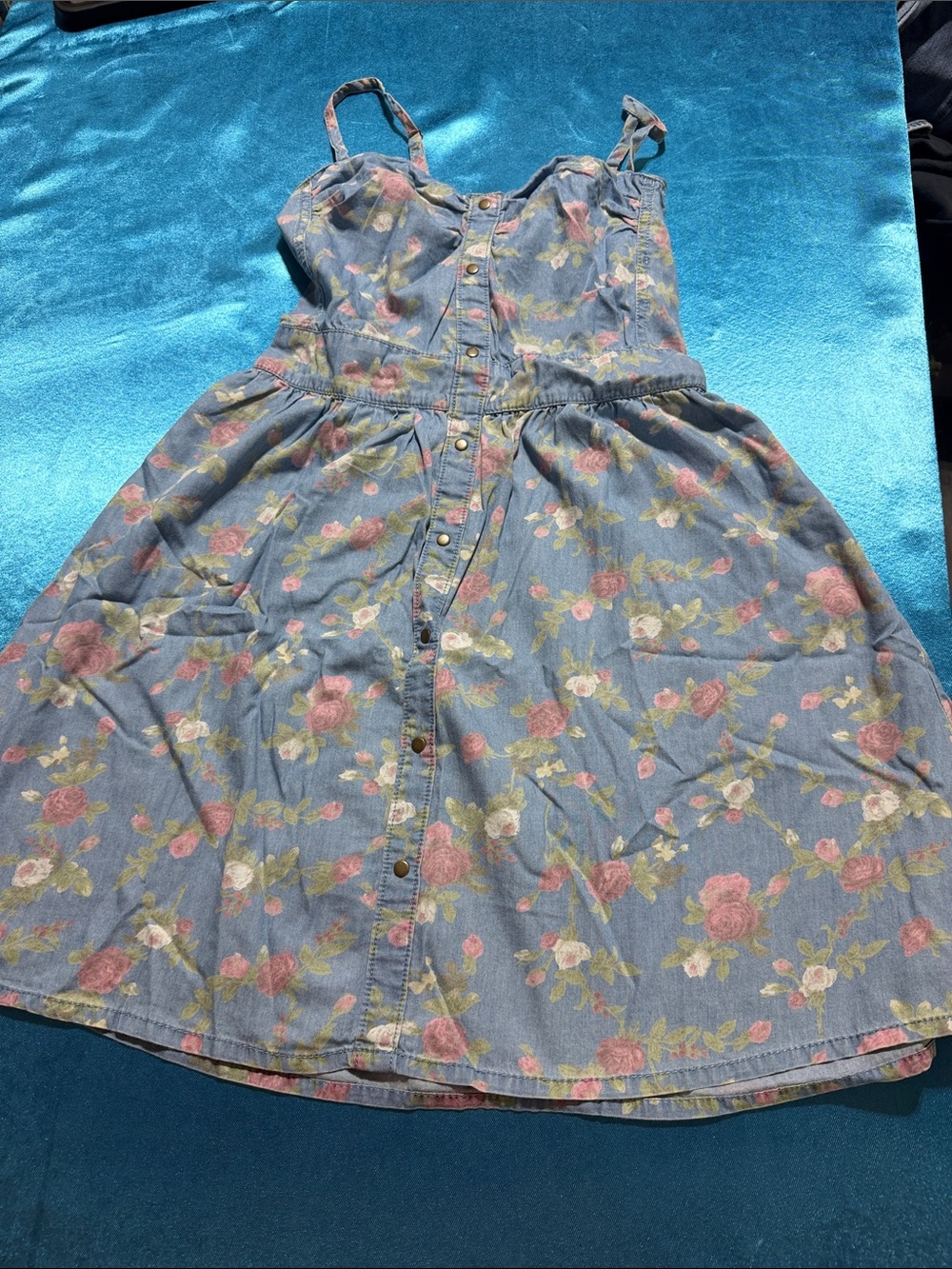 Tinseltown Chambray Floral Button-Front Sundress in Blue and Pink